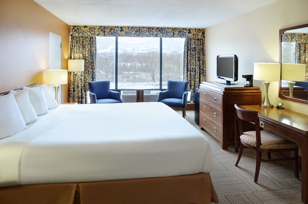 Greenwood Inn & Suites