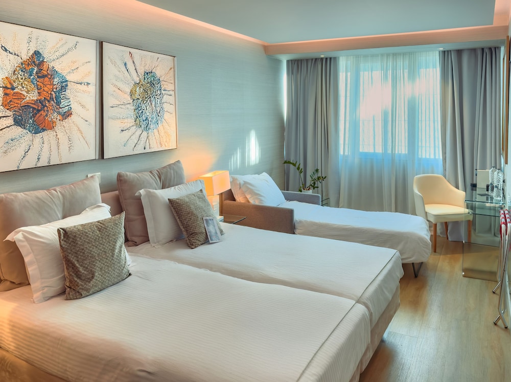 St. George Lycabettus Lifestyle Hotel