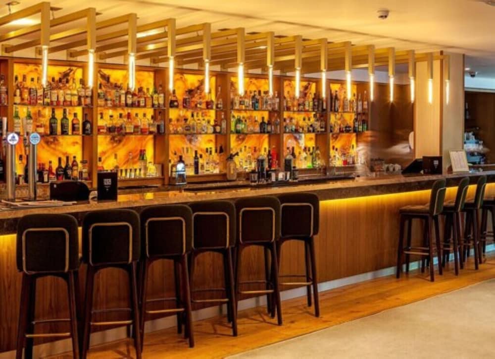 Crowne Plaza Gerrards Cross photo 3