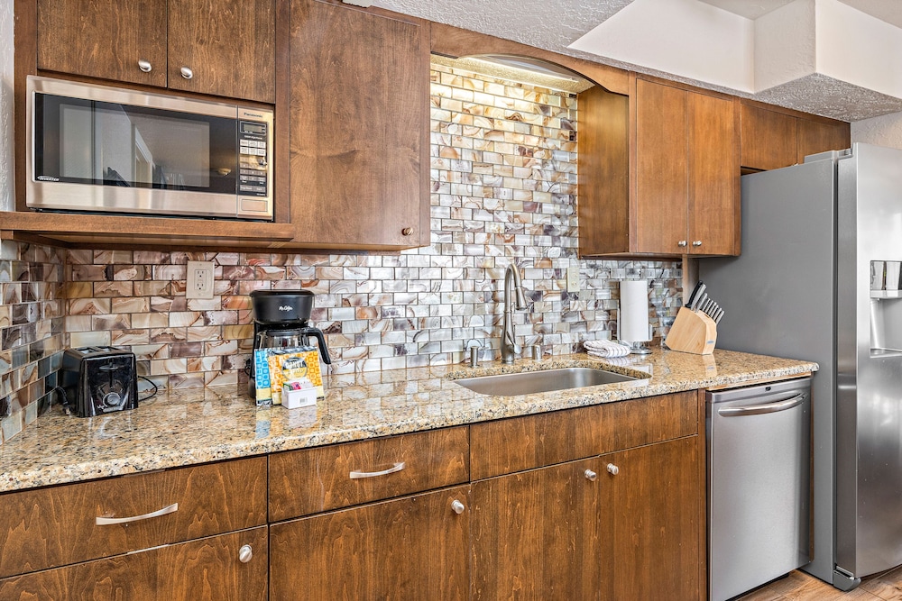 Fort Marcy Hotel Suites by All Seasons Resort Lodging