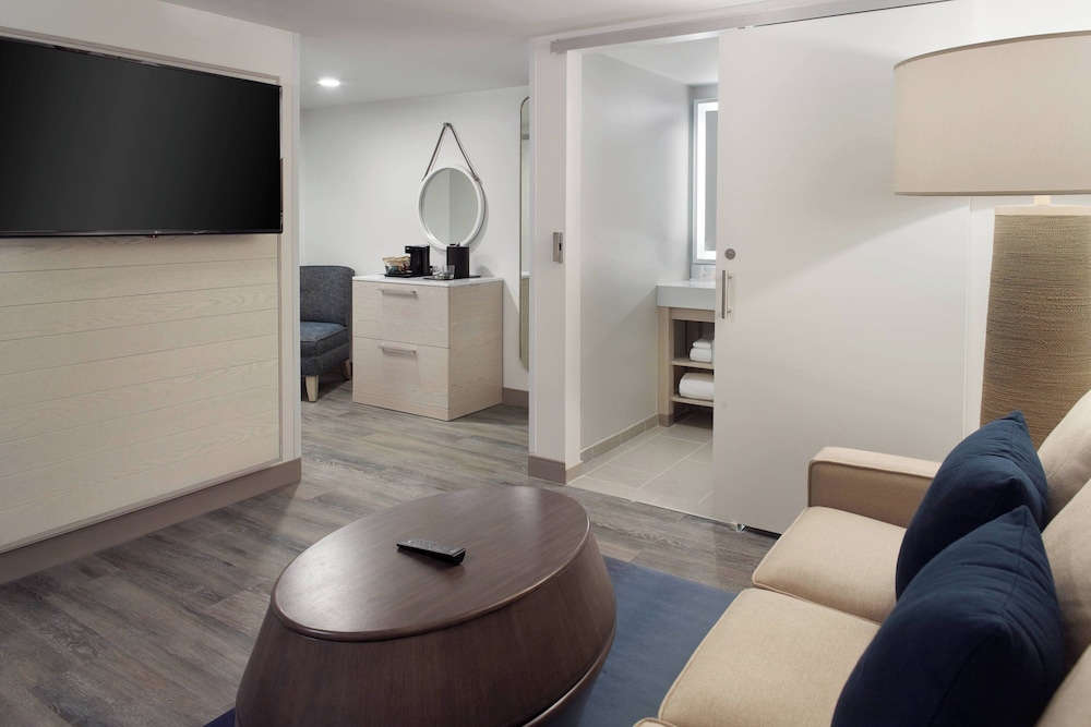 Courtyard by Marriott Miami Coconut Grove photo 4