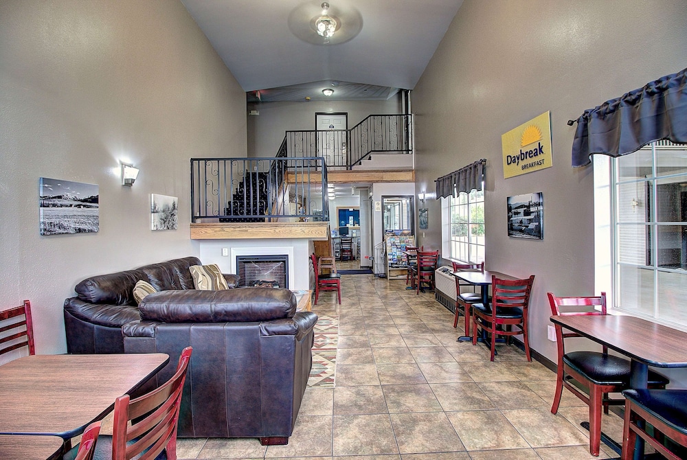 Days Inn by Wyndham Lolo / Missoula Area