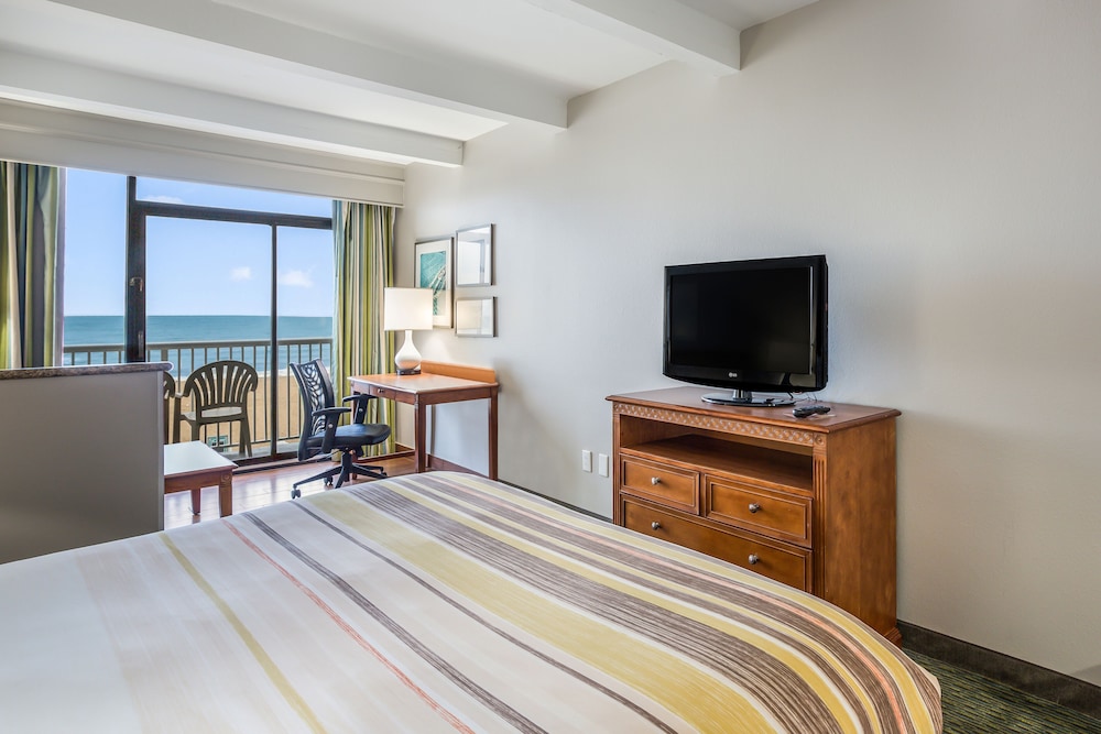 Country Inn & Suites by Radisson, Virginia Beach (Oceanfront)