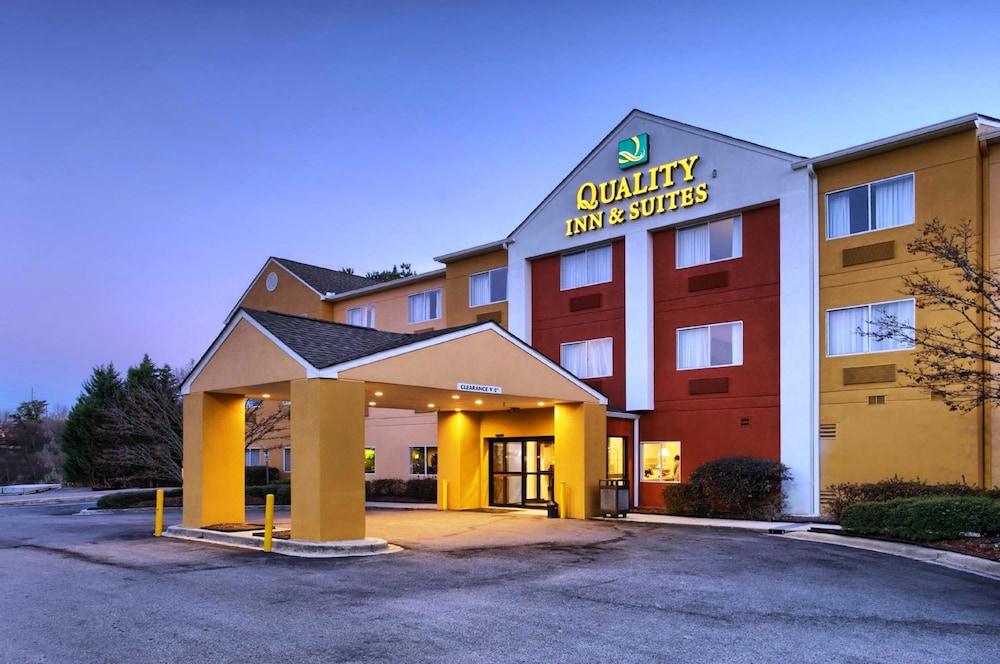 Quality Inn & Suites Birmingham - Highway 280