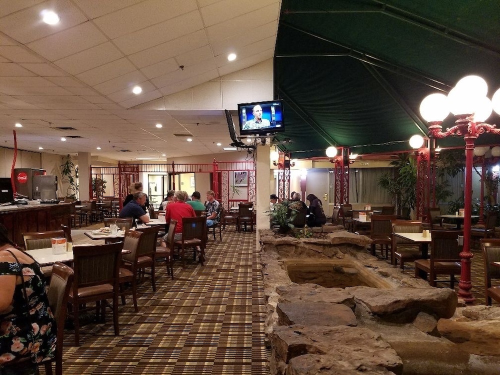 Clarion Inn