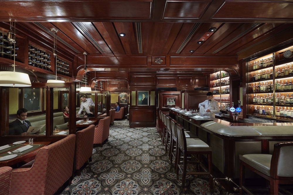 Mandarin Oriental, Hong Kong — photo 2
