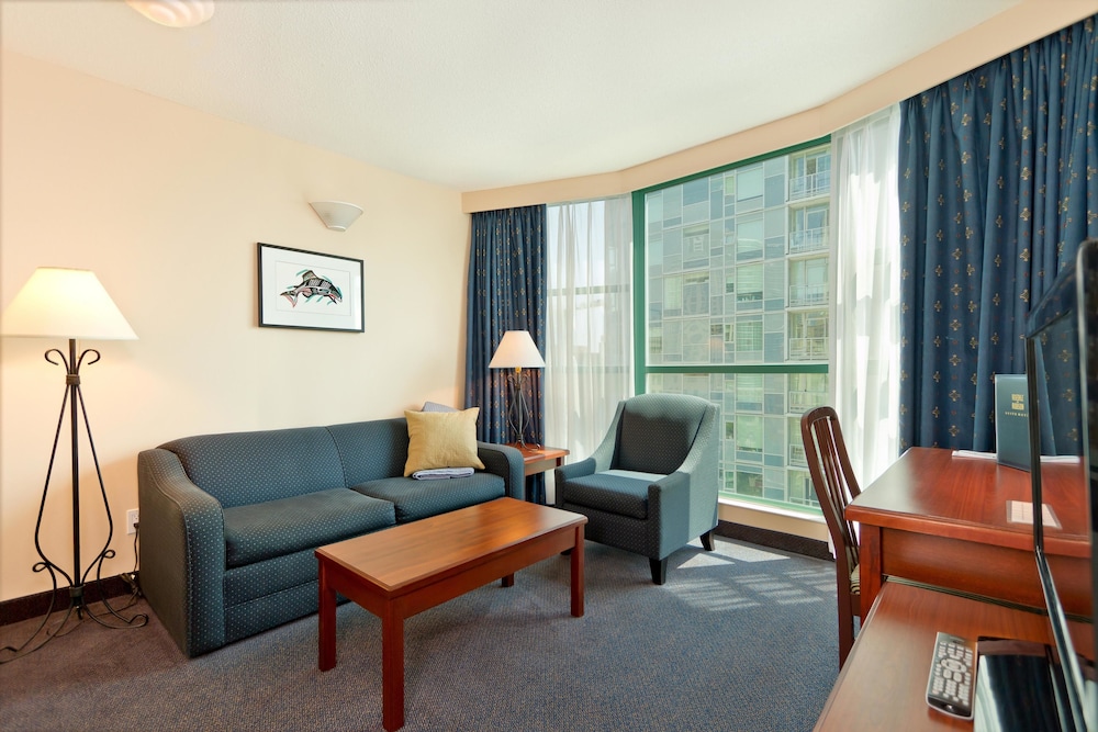 Rosedale on Robson Suite Hotel photo 3