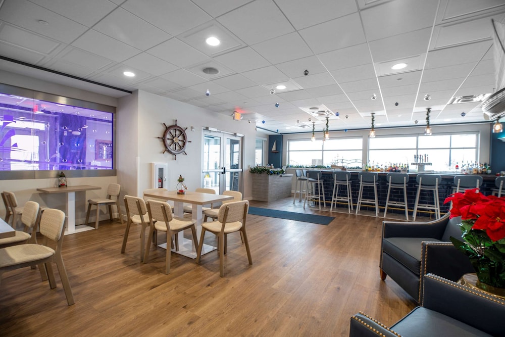 The Harborview on Lake Michigan, Ascend Hotel Collection