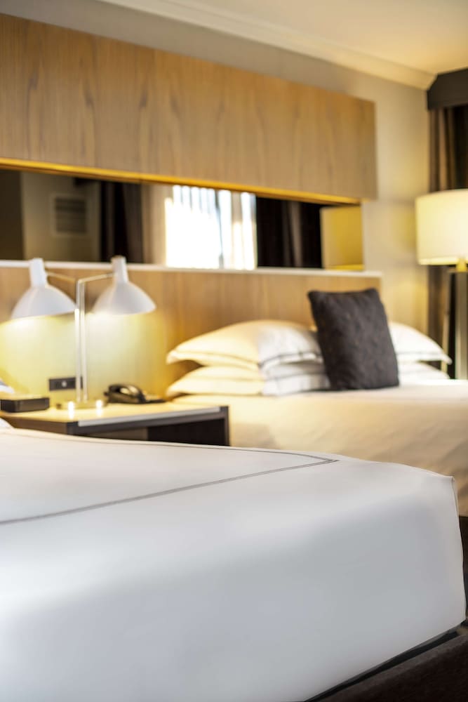 The Yorkville Royal Sonesta Hotel Toronto photo 2