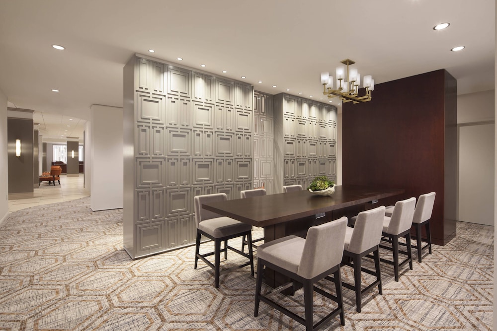Sheraton Philadelphia University City Hotel