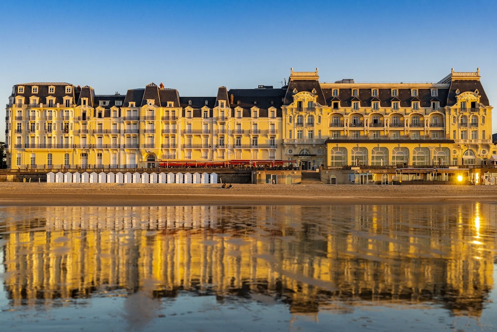 Le Grand Hotel de Cabourg - MGallery Collection