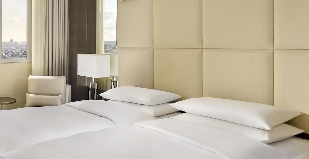 Hyatt Regency Paris Etoile — photo 3