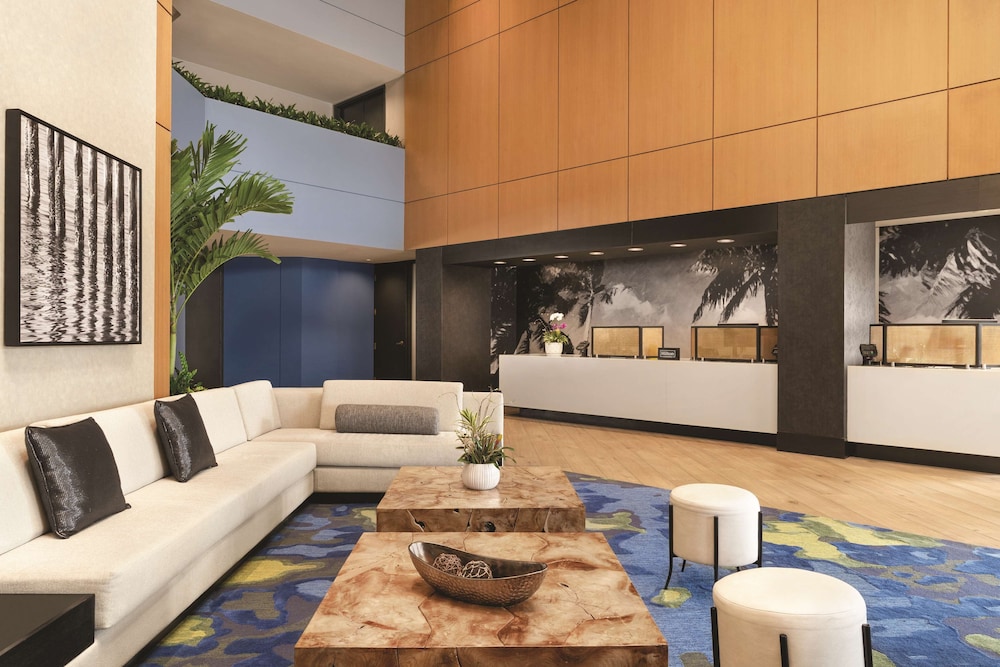DoubleTree by Hilton Tampa Rocky Point Waterfront