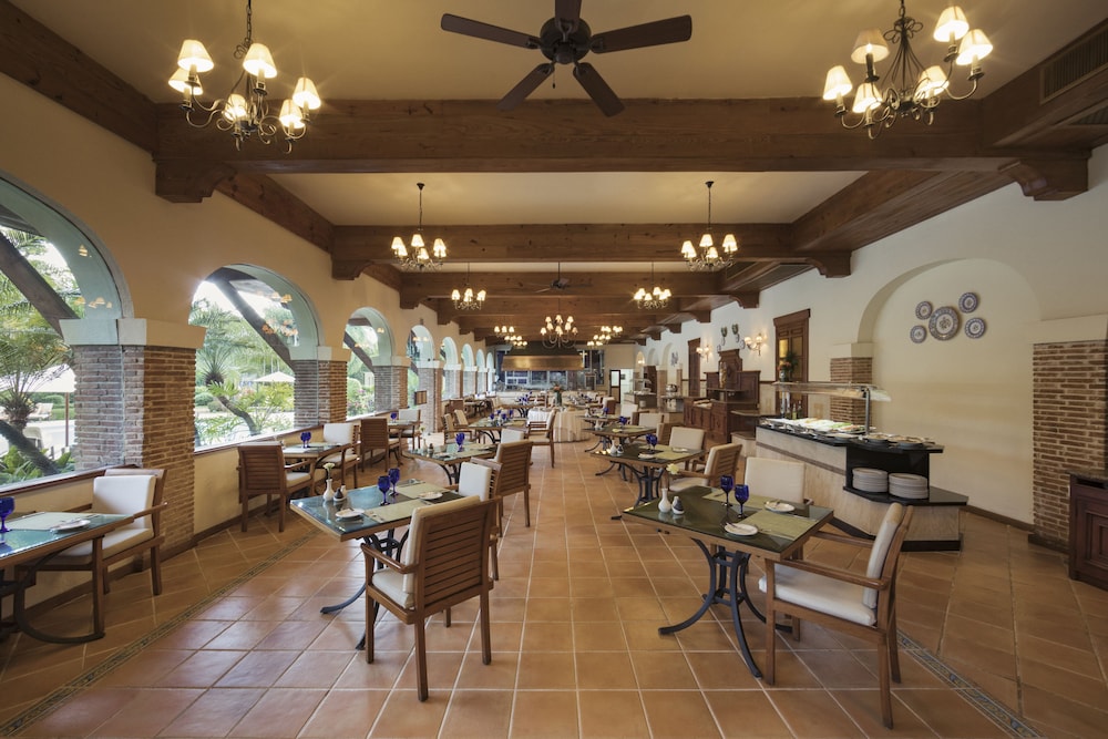 El Embajador A Royal Hideaway Hotel photo 4