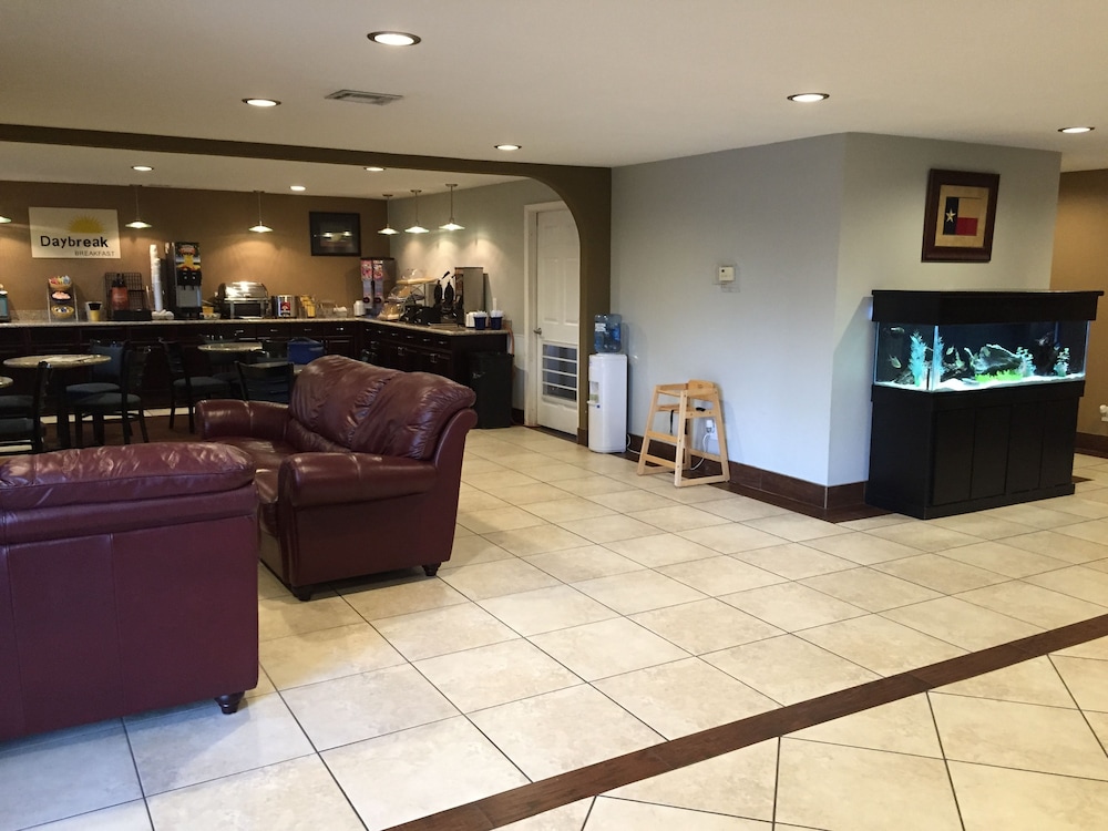 Days Inn by Wyndham New Braunfels