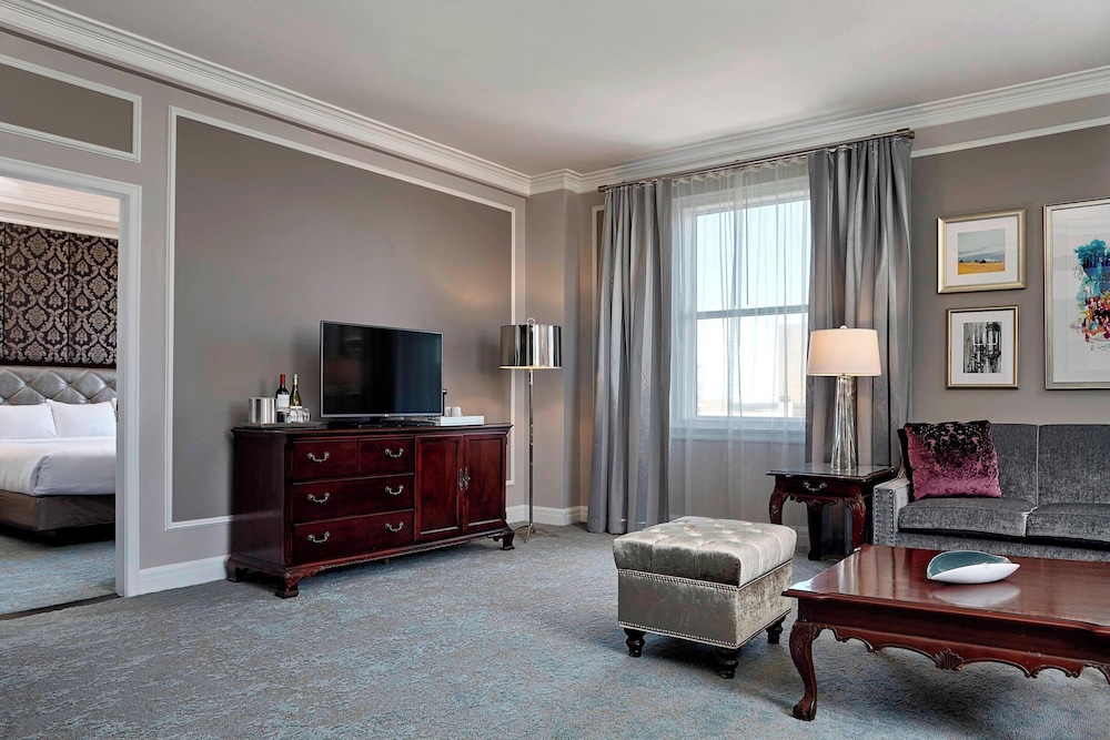 The Hotel Saskatchewan, Autograph Collection
