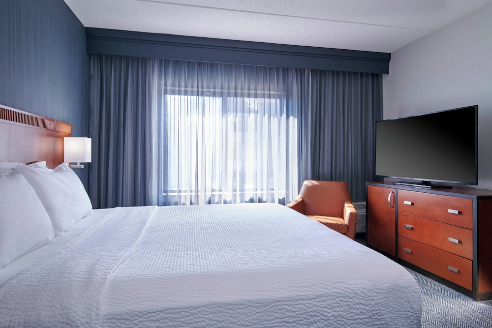 Courtyard by Marriott Chicago Lincolnshire photo 3
