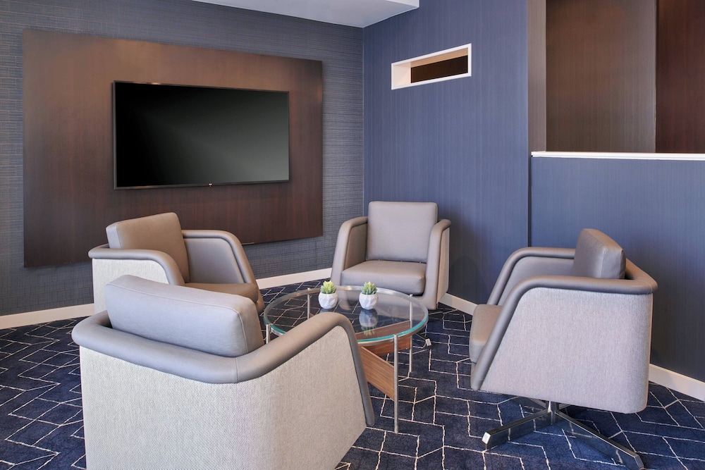 Courtyard by Marriott Chicago Lincolnshire