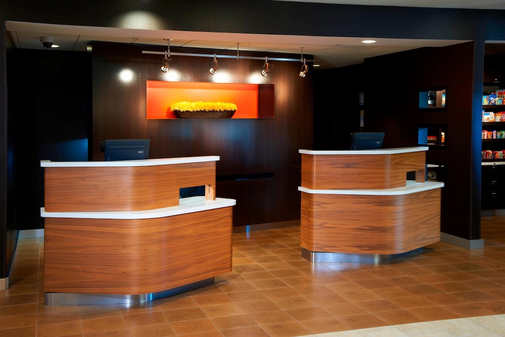 Courtyard by Marriott Rockford