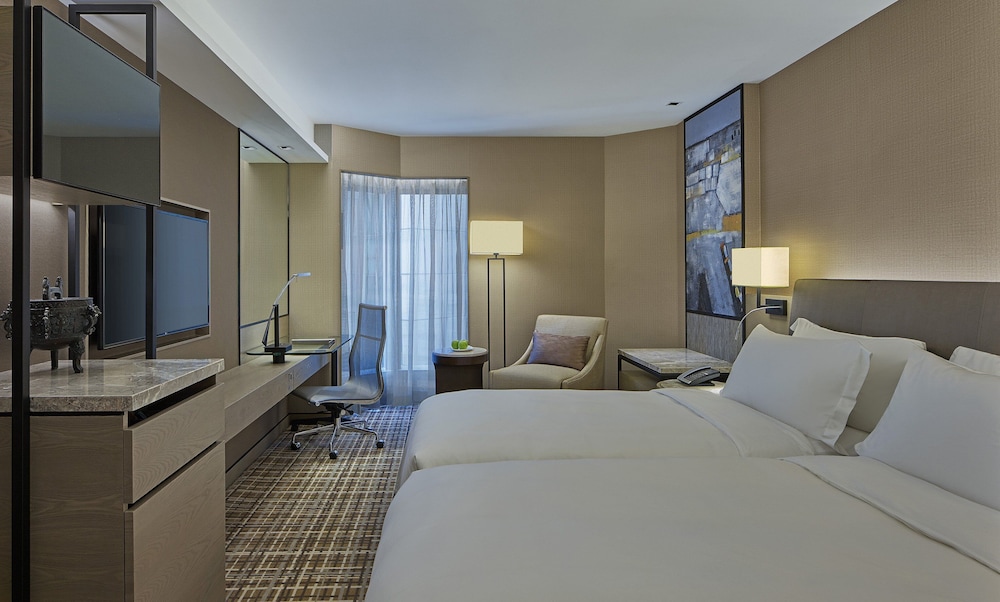 New World Millennium Hong Kong Hotel — photo 3