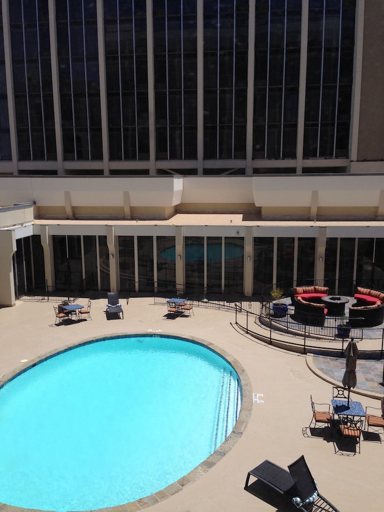 Wyndham Midland Downtown
