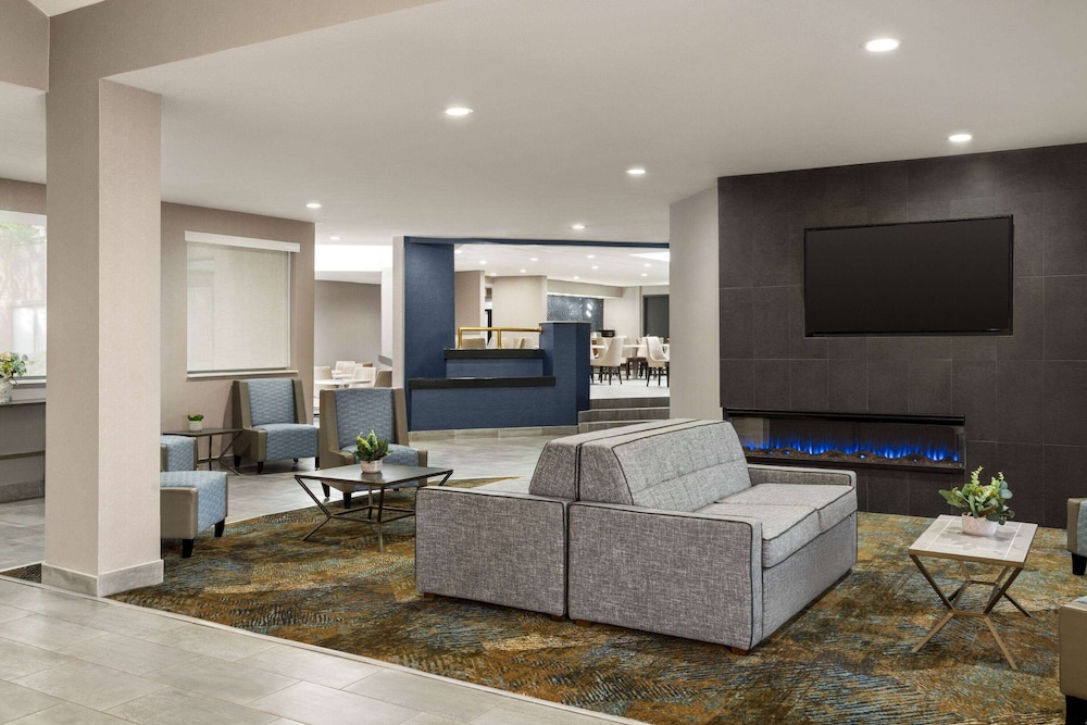 La Quinta Inn & Suites by Wyndham Round Rock North