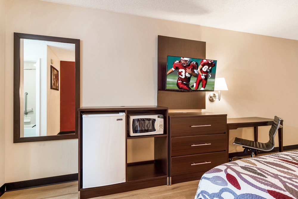 Red Roof Inn Acworth - Emerson/ LakePoint South
