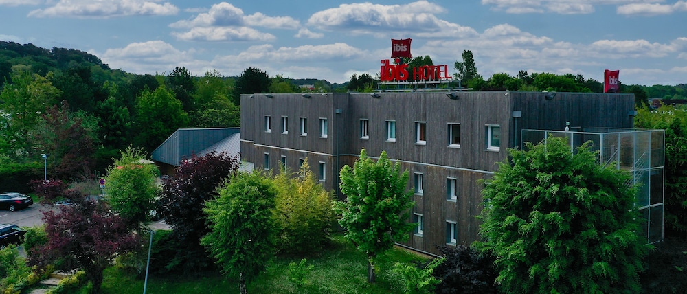 Hotel ibis Nemours photo 2
