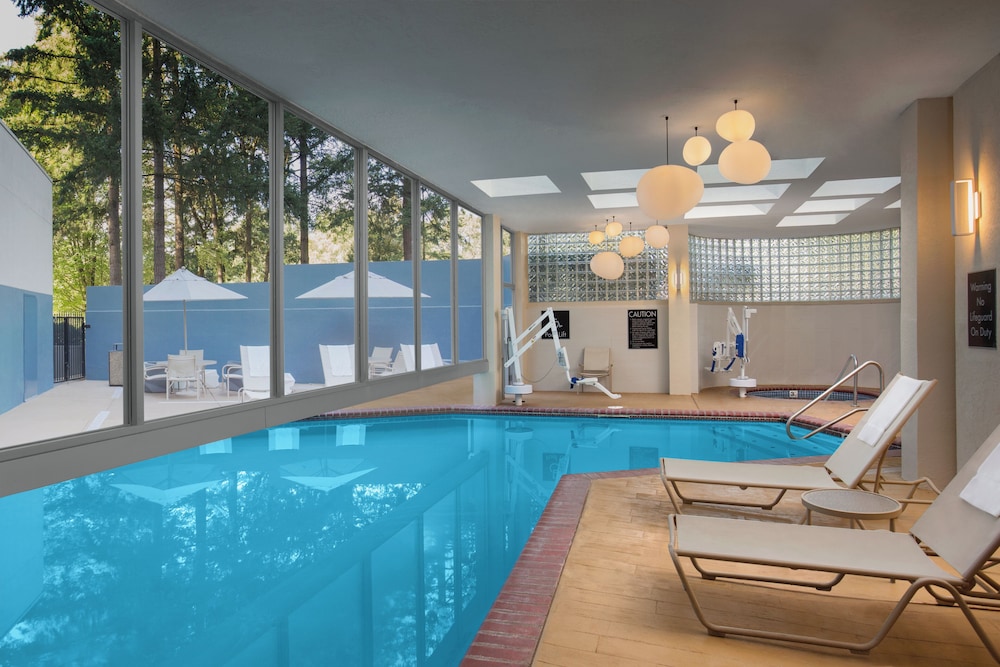 AC Hotel by Marriott Portland Lake Oswego