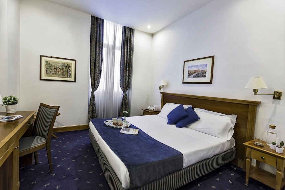Hotel Diplomatic photo 2