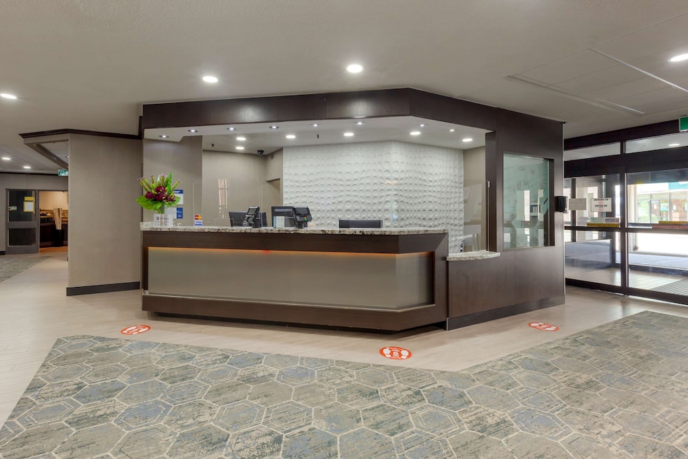 Best Western Plus Toronto Airport Hotel photo 2