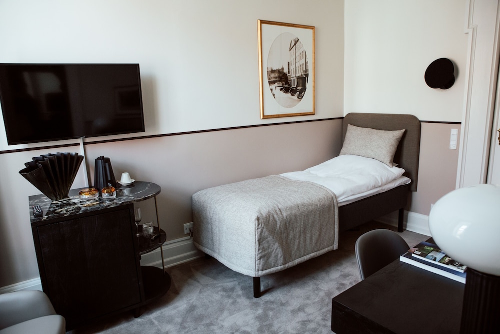 Hotel Royal photo 3