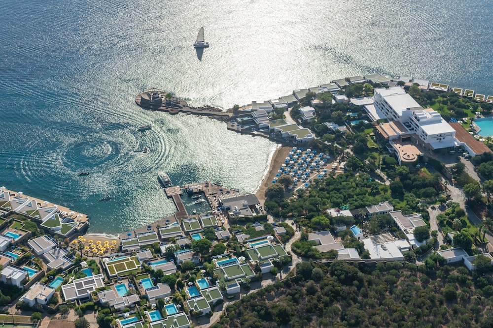 Elounda Beach Hotel & Villas photo 2
