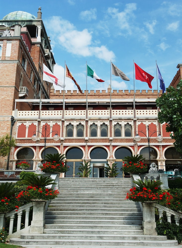 Hotel Excelsior