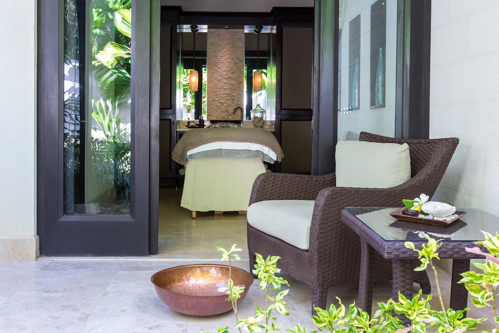 Coral Reef Club