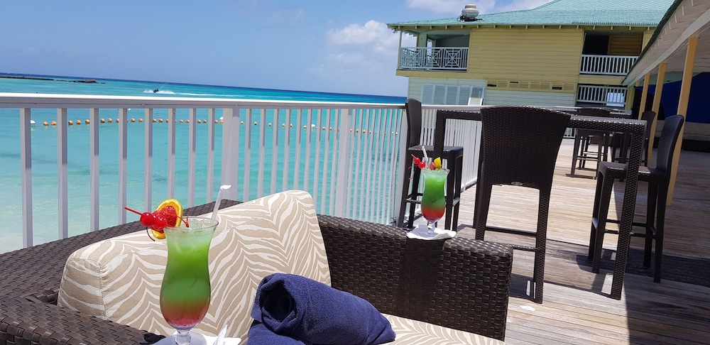 Radisson Aquatica Resort Barbados photo 4