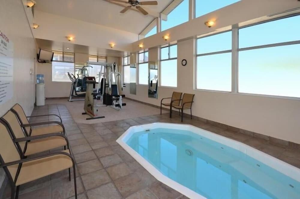 Econo Lodge Inn & Suites Vernal near Dinosaur Monument