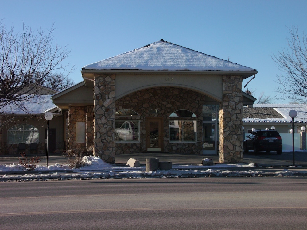 Econo Lodge Inn & Suites Vernal near Dinosaur Monument