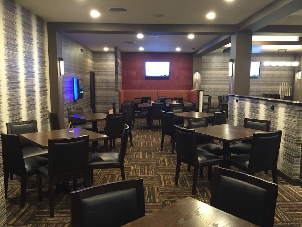 Ramada by Wyndham Grand Forks