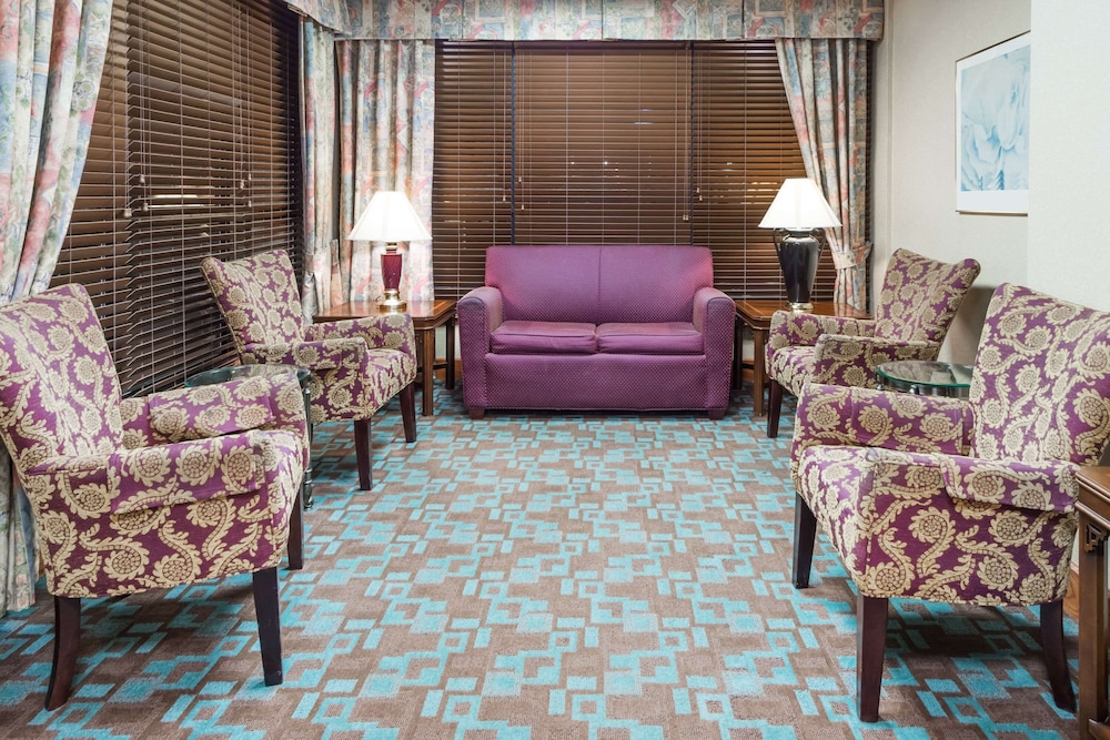 Baymont by Wyndham Clarksville Northeast
