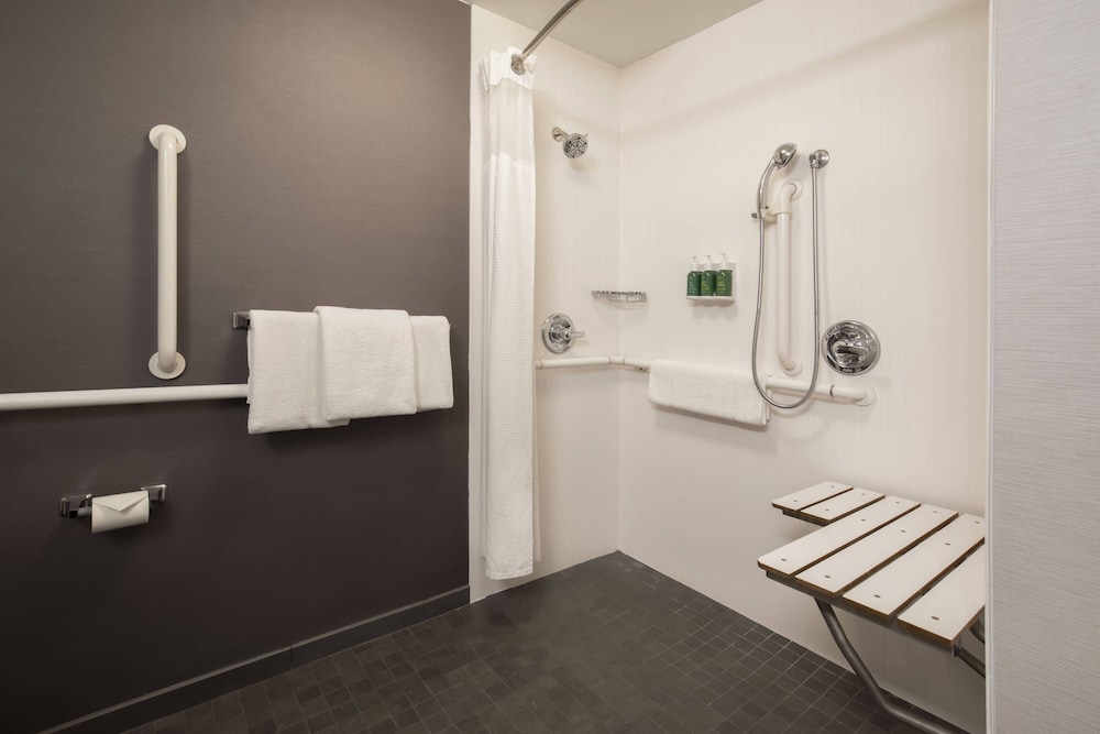 Courtyard by Marriott Tucson Airport