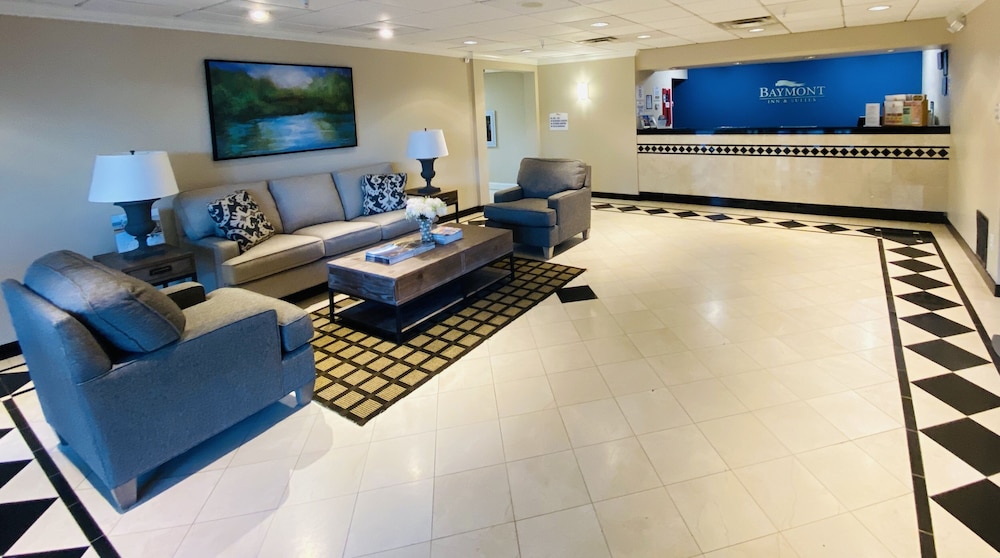 Baymont by Wyndham Latham Albany Airport
