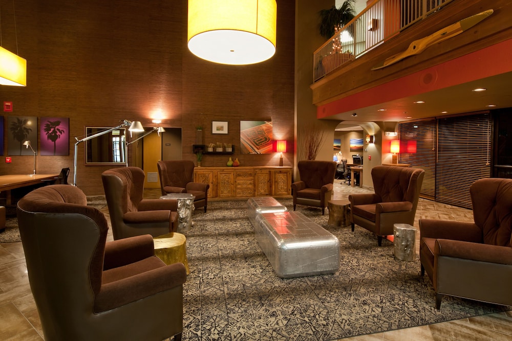 Best Western Plus Scottsdale Thunderbird Suites
