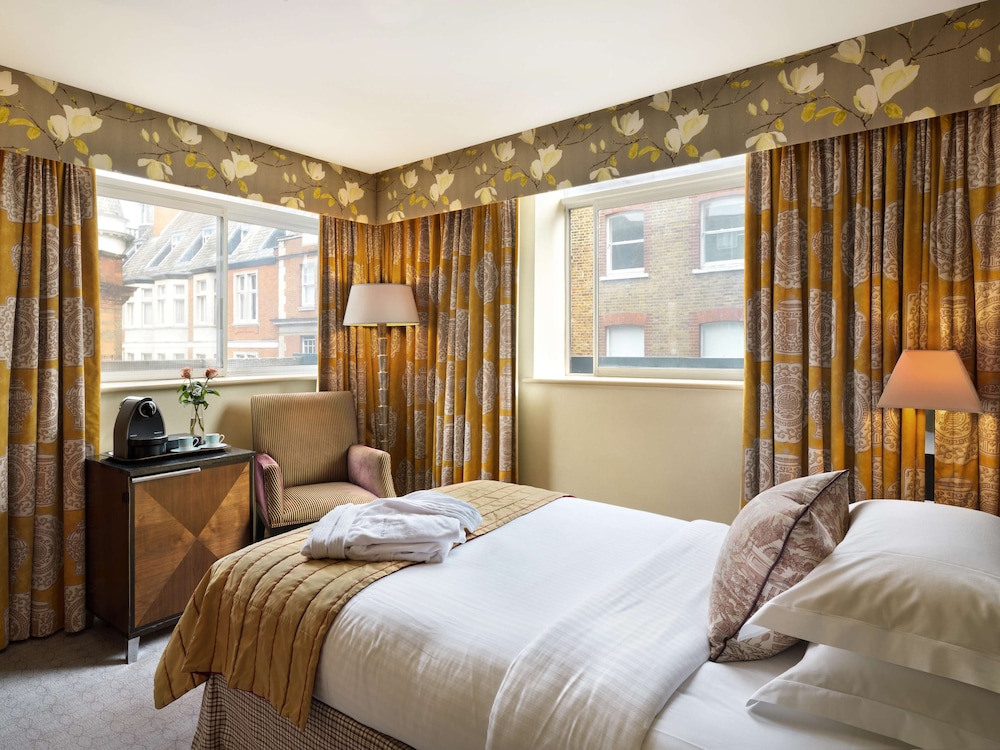 The Mandeville Hotel photo 3