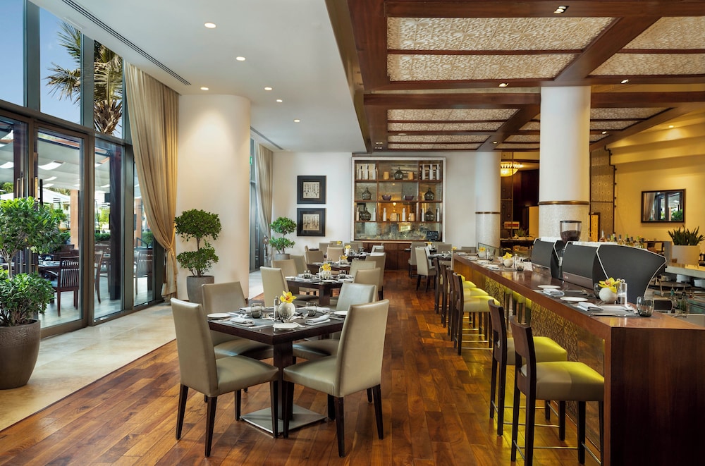 Beach Rotana