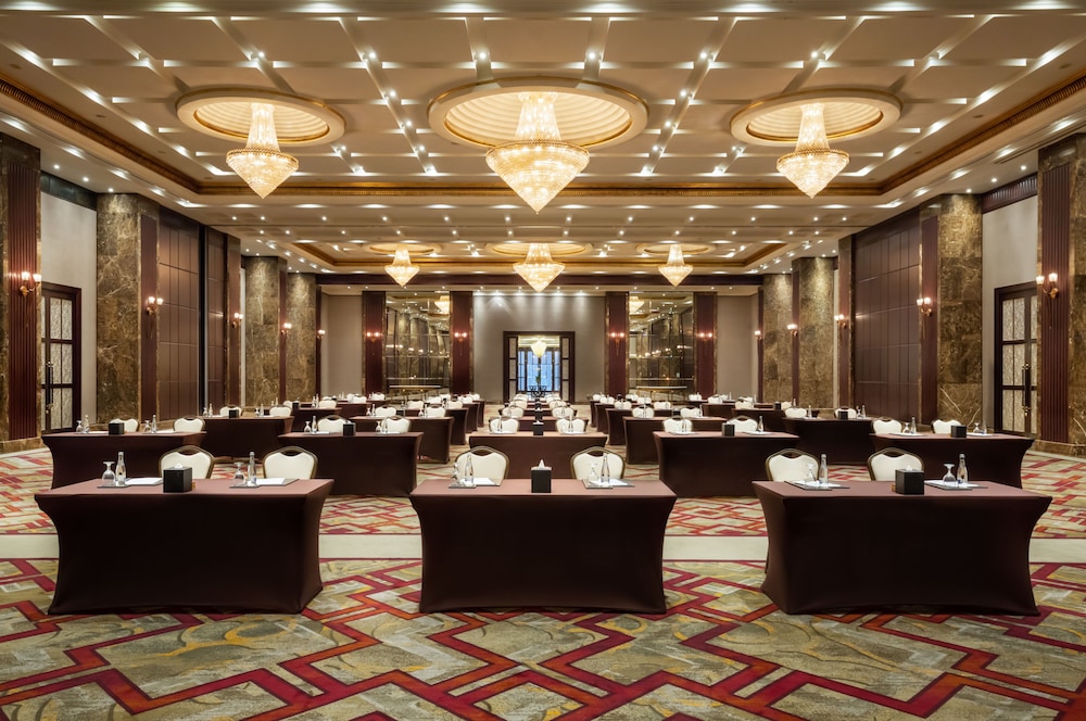 Beach Rotana