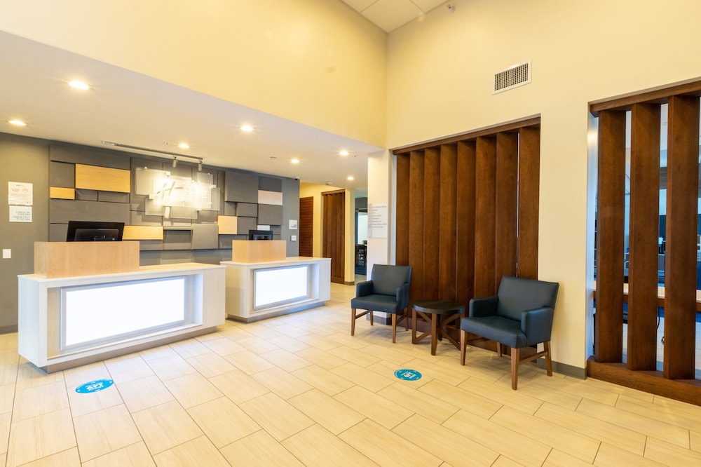Holiday Inn Express Anaheim West by IHG