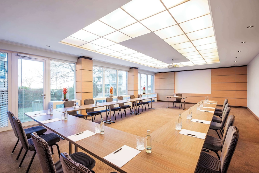 Lindner Hotel Dusseldorf Airport, part of JdV by Hyatt