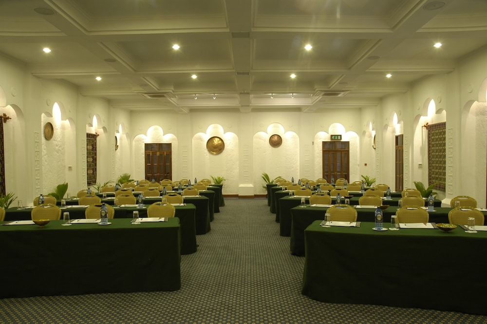 Serena Beach Resort & Spa photo 5