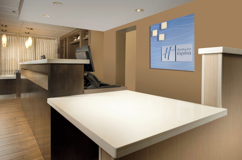 Holiday Inn Express Boston North-Woburn By IHG